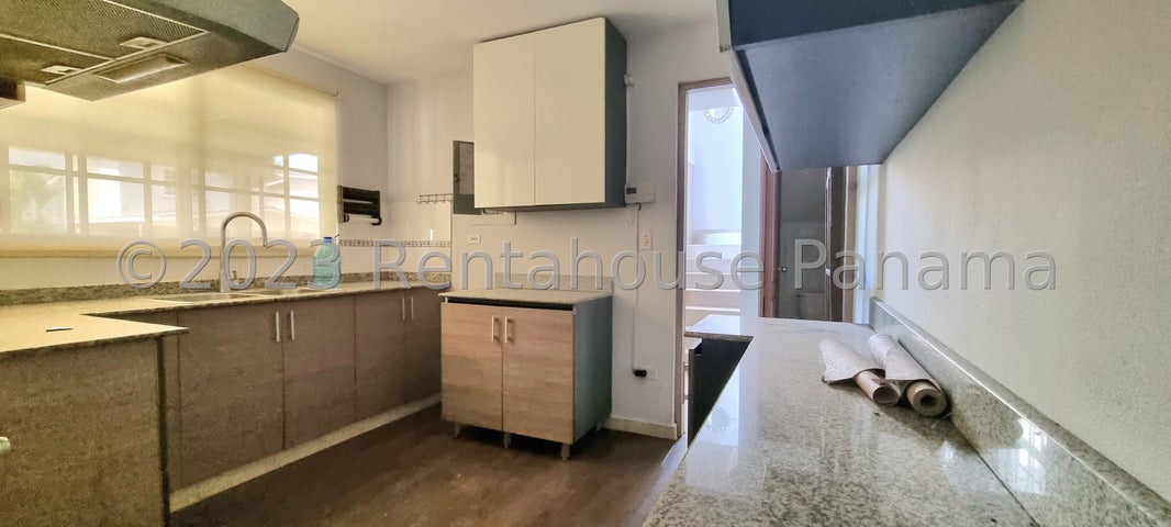 Spectacular single family home